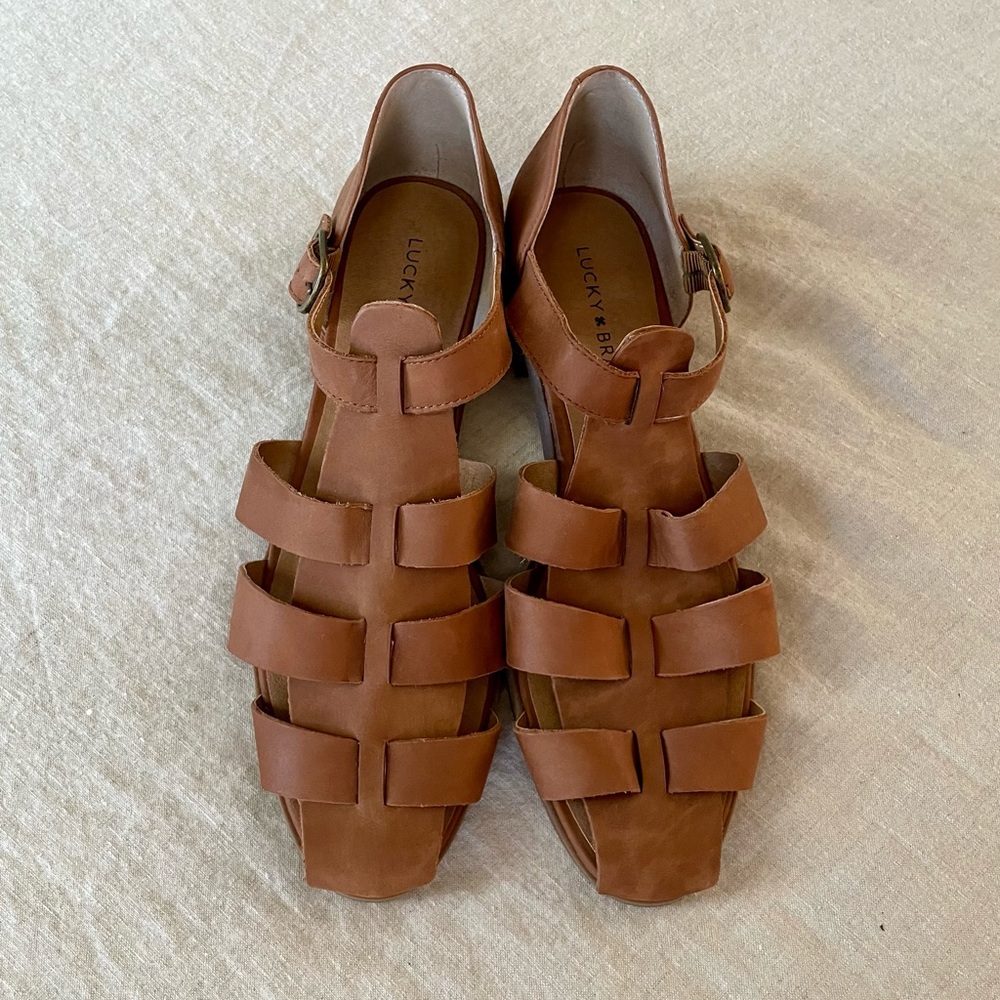 Lucky Brand brown leather fisher sandals size 9